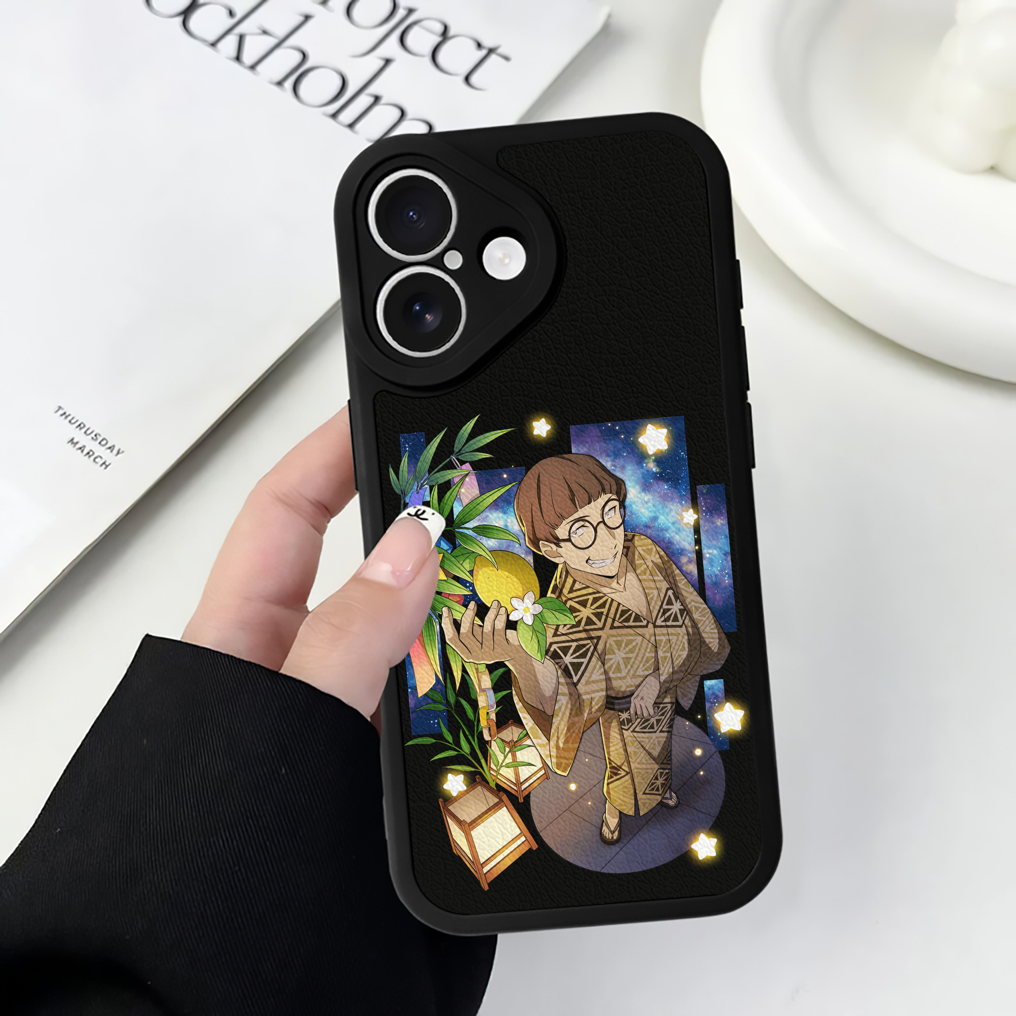 （画像用） 文豪ストレイドッグス Bungo Stray Dogs 【iPhone 16シリーズ対応】シリコンスマホケース（レザー調） 材質：シリコン